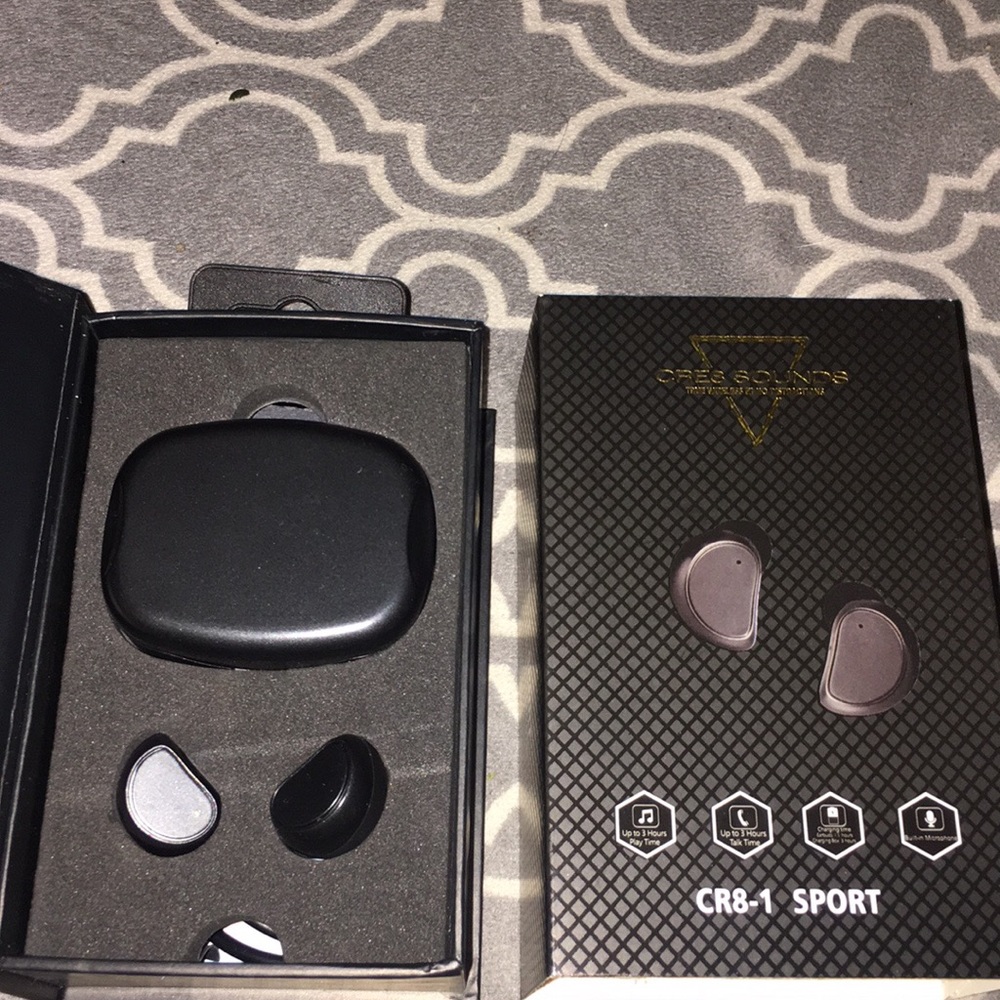 Wireless Ear Buds